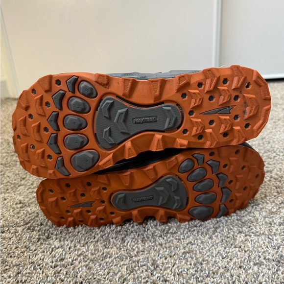 Altra lone peak 4.5 Men's Charcoal and Rust Athletic Shoes - Picture 11 of 12